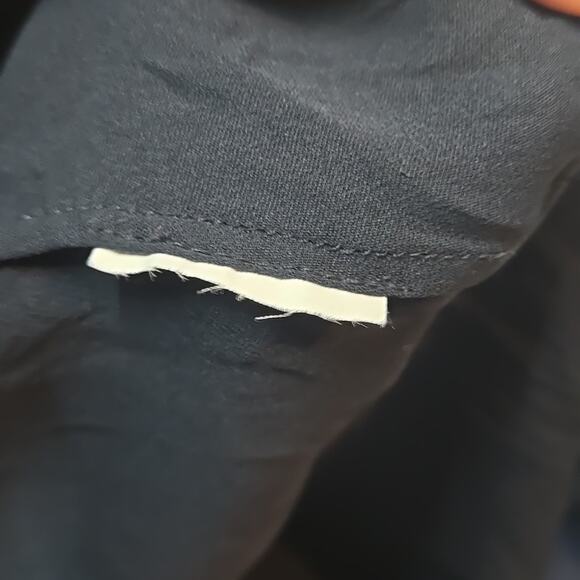 Vince Navy Silk Long Sleeve Blouse Size 6 - Picture 6 of 6